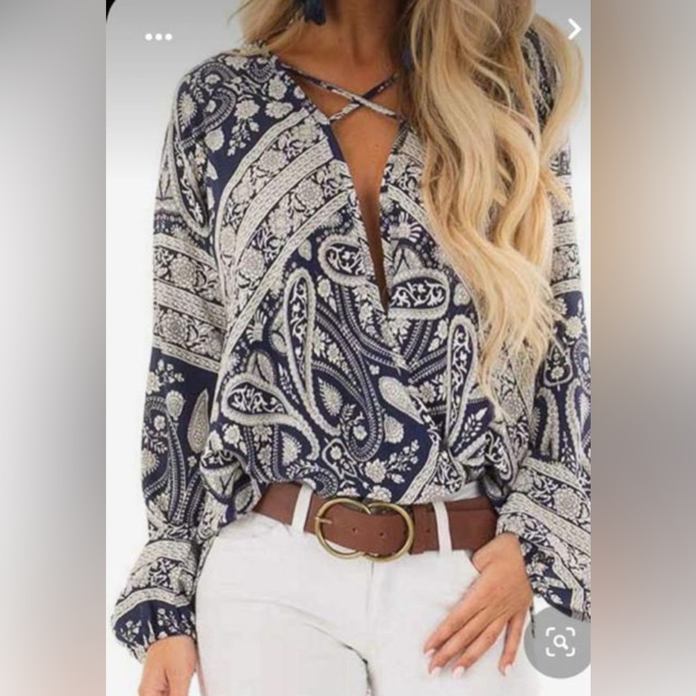 Blushing Heart Navy and white Paisley Blouse size M